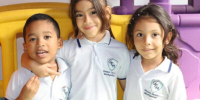 Formando Líderes con Educación Moderna